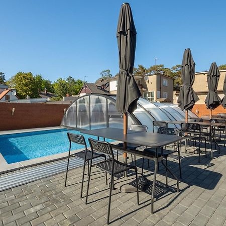 Pod Winogronem - Apartamenty Z Basenem I Wyzywieniem Pobierowo Exterior foto