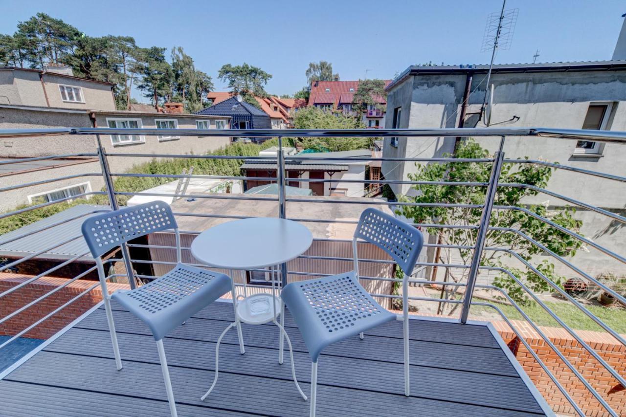 Pod Winogronem - Apartamenty Z Basenem I Wyzywieniem Pobierowo Exterior foto