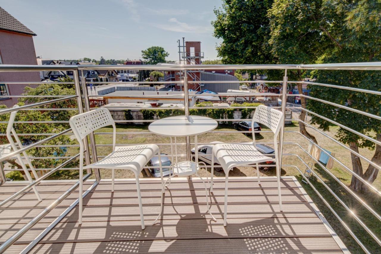 Pod Winogronem - Apartamenty Z Basenem I Wyzywieniem Pobierowo Exterior foto